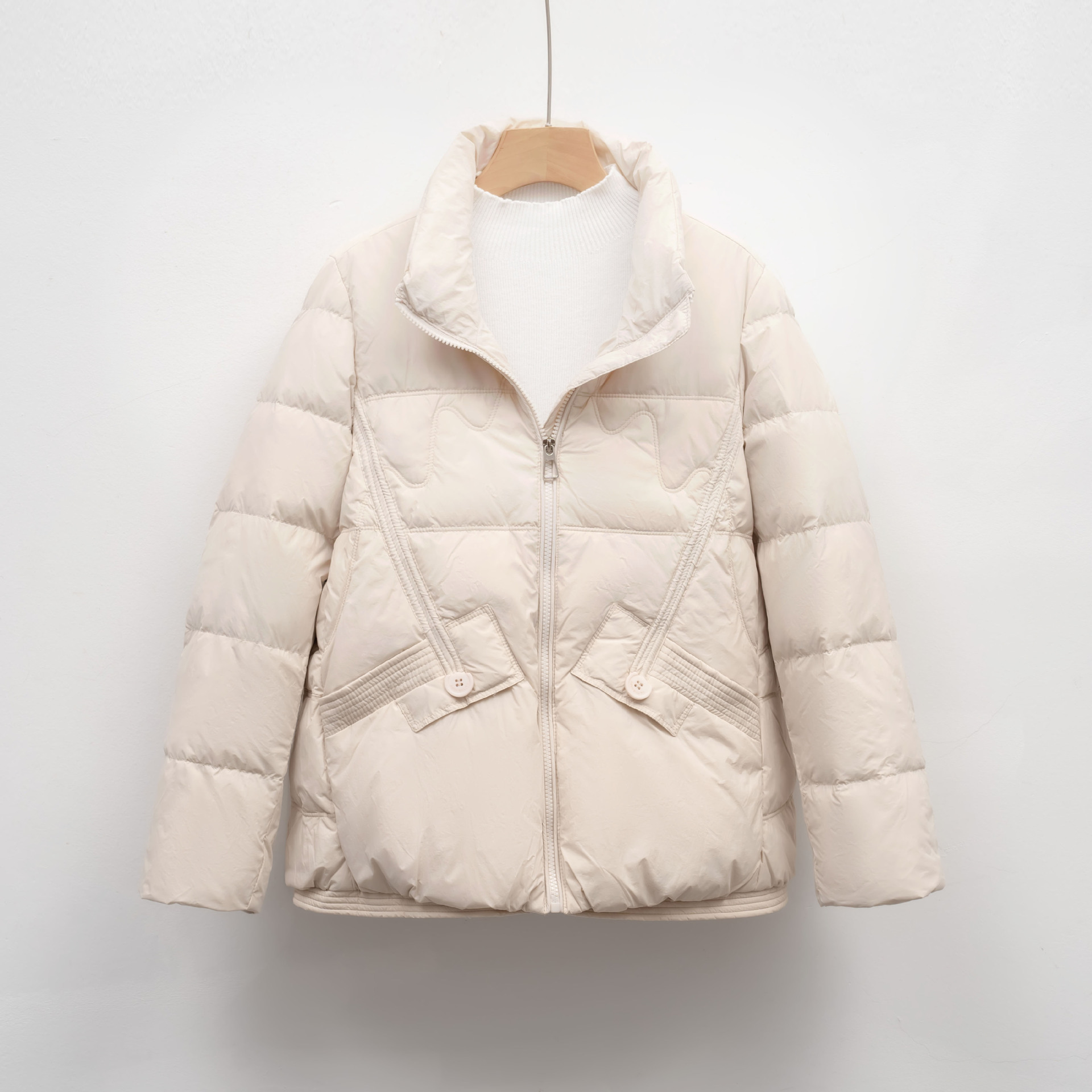 轻薄羽绒服女新款短款时尚小个子宽松立领白鸭绒保暖冬外套高清大图