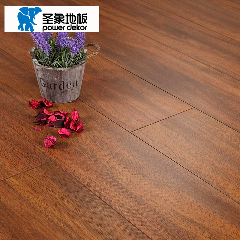 圣象强化复合地板f4星60009000转11mmv型槽家用耐磨地板客厅卧室家用