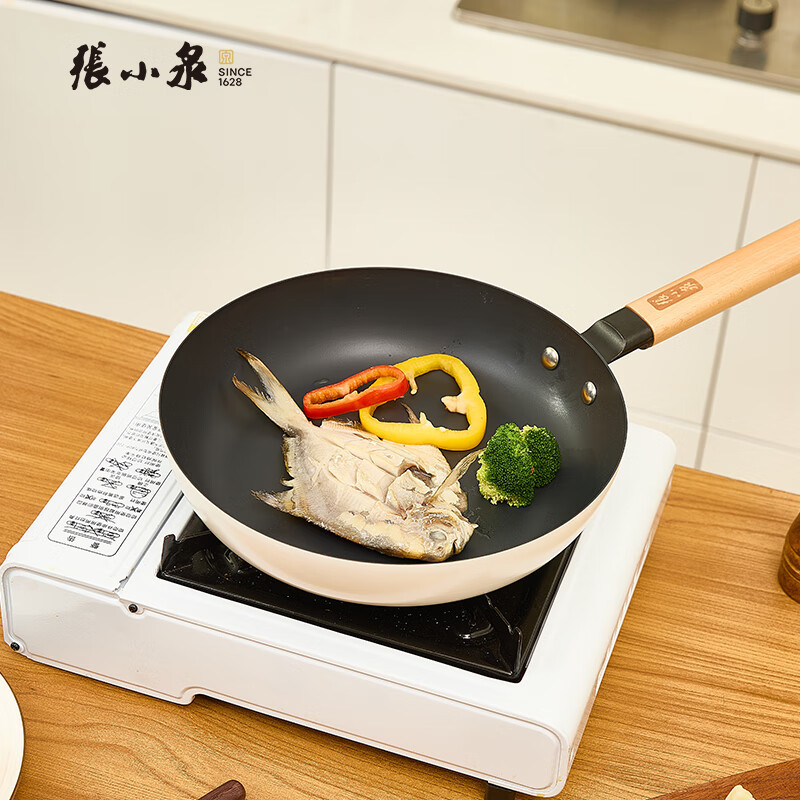 张小泉 平底锅家用煎锅煎蛋锅不粘锅热油泼油煎锅 不易粘精铁煎锅 26cm高清大图