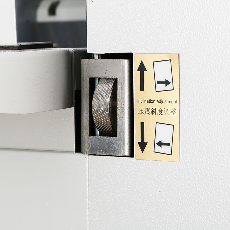 震旦AYH-650A压痕机 2档+7寸彩色触摸屏+32道压痕、虚线+4500张每小时)
