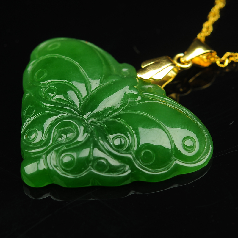 和田玉坠蝴蝶碧玉挂件男女款玉石饰品带证书送女朋友七夕情人节礼物