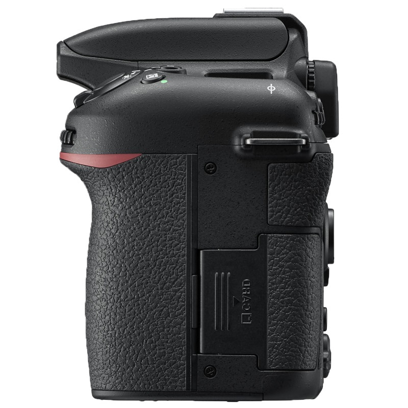 尼康(Nikon) 闪迪32G高速卡 包 保护镜 三脚架 清洁套装 金刚膜 D7500+腾龙18-200(套)-