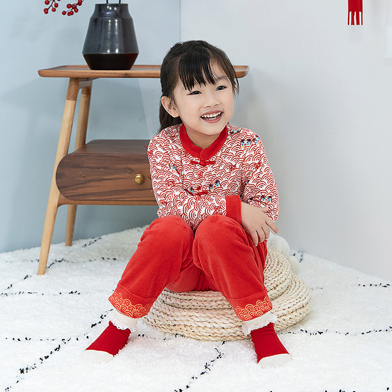 英氏婴儿家居服套装宝宝保暖新年装休闲上衣裤子 2020秋冬新款10095521
