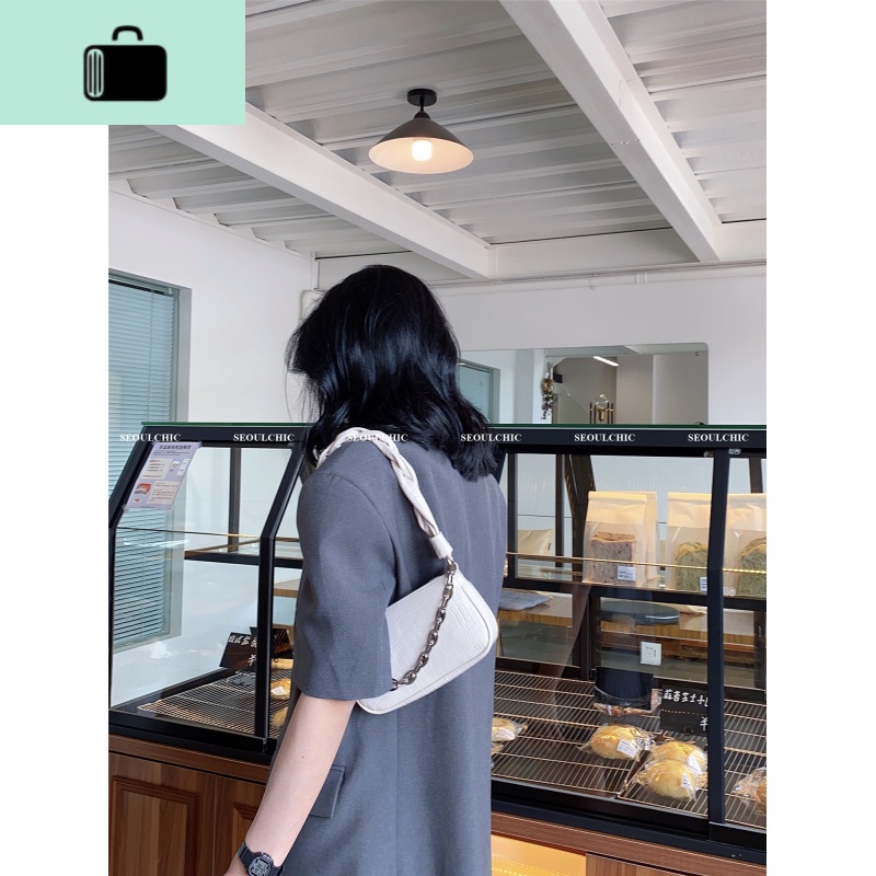 小众时髦腋下包2020新款时尚设计感肩带单肩斜挎法棍包NEWLAKE高清大图