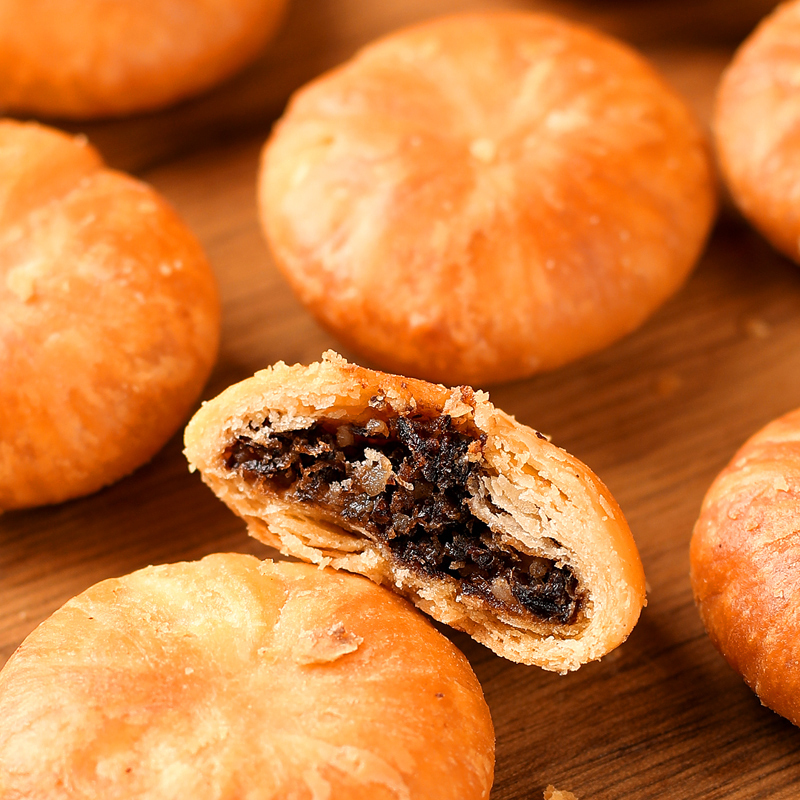 安徽特产黄山烧饼梅干菜扣肉酥饼网红美食糕点心饼干零食小吃
