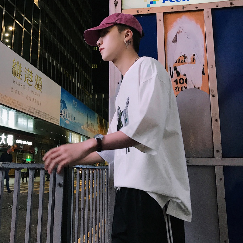 夏季年轻猫咪印花短袖T恤男士圆领五分袖上衣青少年男装打底衫潮