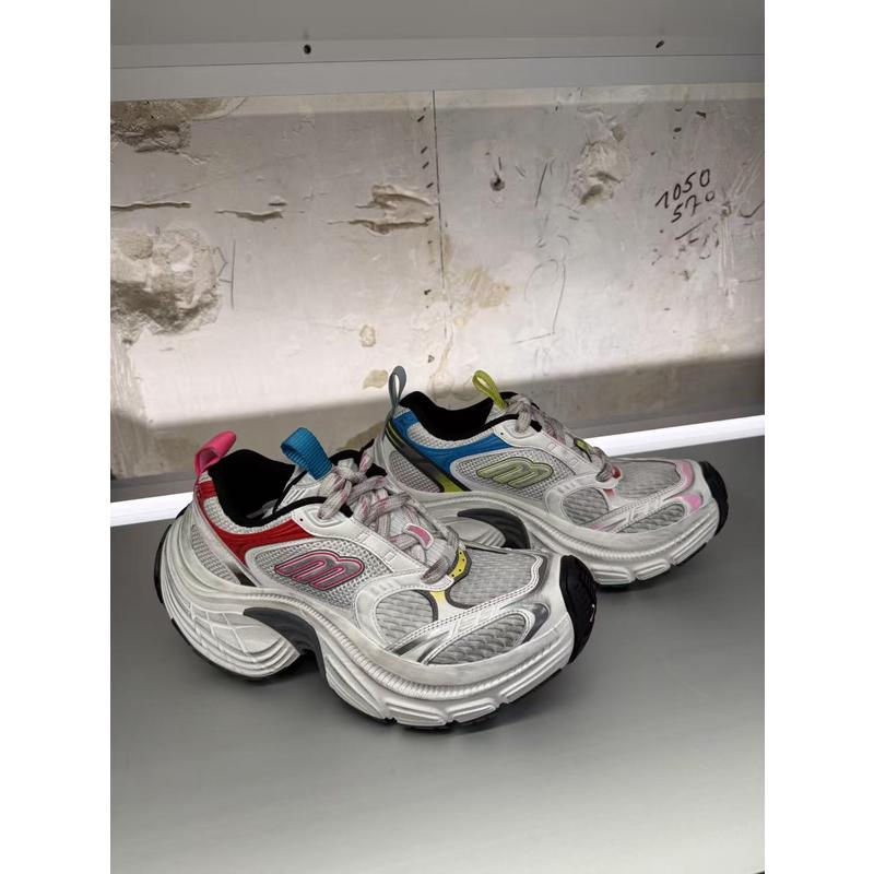 巴黎世家(Balenciaga)女士跑步运动鞋XL加大码缓震舒适训练鞋