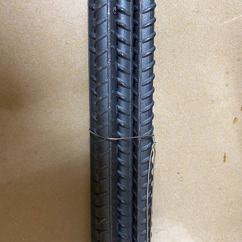 洋蝲蝲 螺纹钢 12mmHRB400 单位:kg高清大图