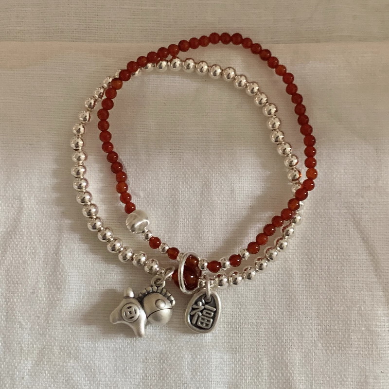 韩系马上有钱小马吊坠双层手链百搭轻奢风小众高级感精致手饰配饰送女朋友老婆情人节七夕生日礼物