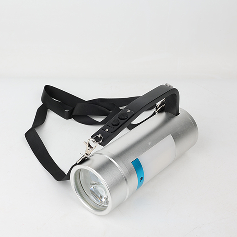 萨威帝尔SWTZ7106 聚光2*12W 泛光6W IP68 额定电压:22.2V 强光5h 工作光10h 白光6000K LED便携式强光探照灯(计价单位:盏)银色