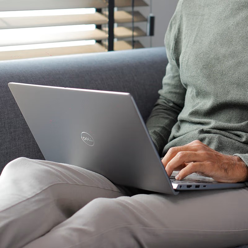 戴尔(DELL) 成就3530-4608A 14英寸高性能商务办公轻薄本笔记本电脑 定制(i5-1334U 32G内存 512GB固态 集显 高清屏)灰色