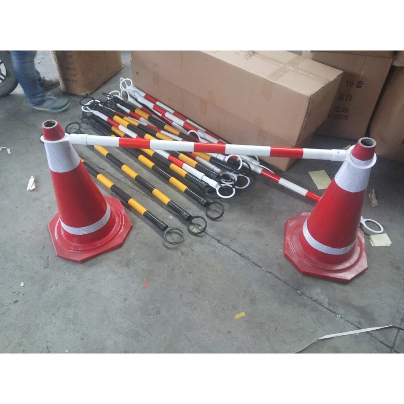 固定伸缩橡胶路锥连接杆 pvc路锥警示方锥桶连杆红白反光链接杆子 黄