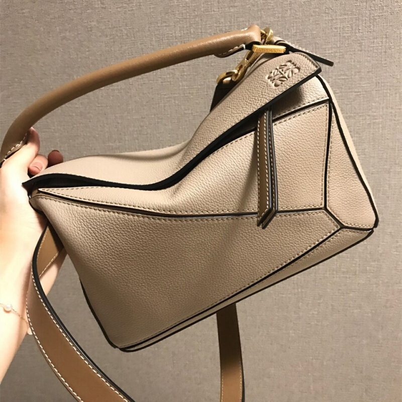 曼尼琼诗轻奢高品质印花牛皮几何包mini撞色拼色枕头包单肩斜挎真皮