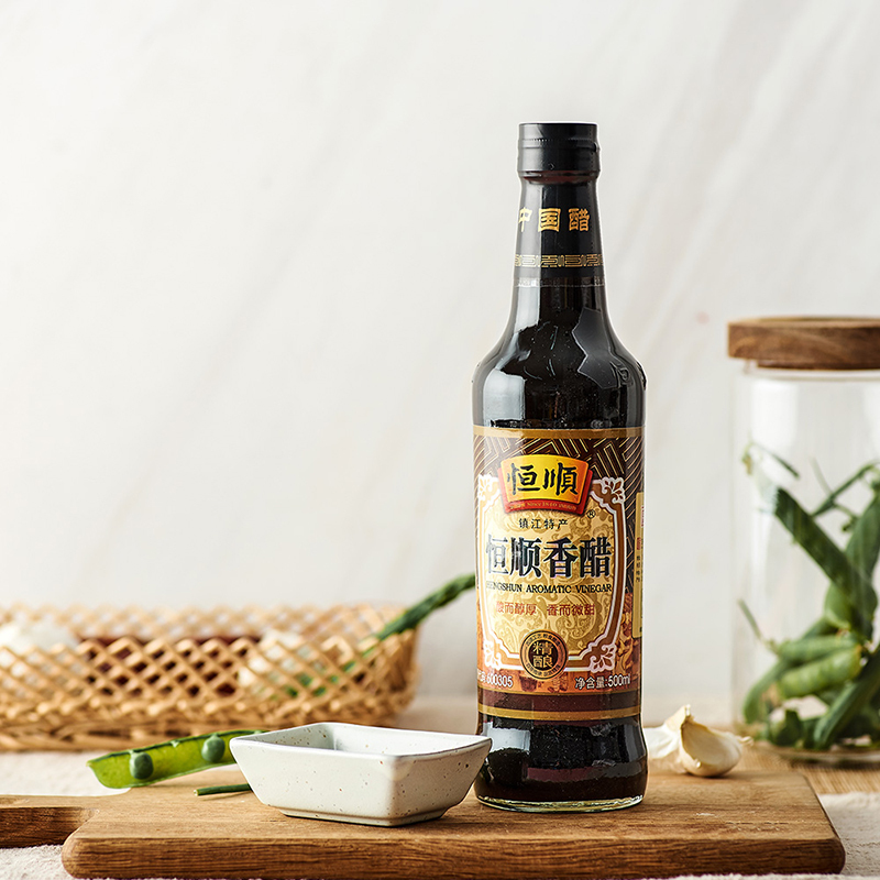 恒顺 三瓶组合装香醋(500ml*1特级供香醋+580ml*1御宴醋+580ml*1香醋(3年))