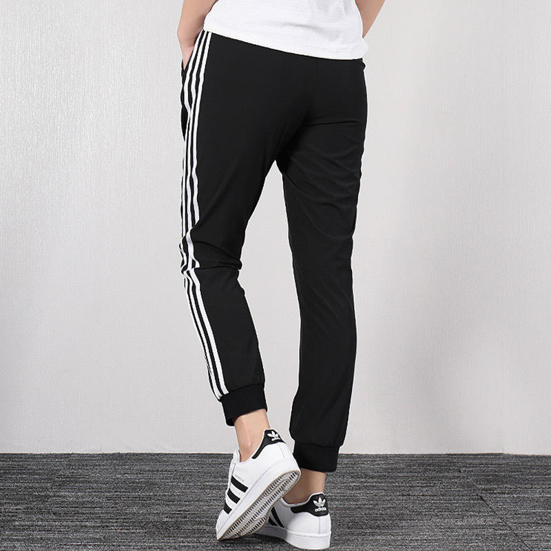 阿迪达斯 (adidas)女裤运动裤新款跑步针织透气休闲裤修身束脚卫裤长裤 DY8696 ZP