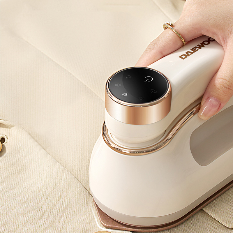 大宇 (DAEWOO) 手持式电熨斗 HI-042 奶糖白高清大图