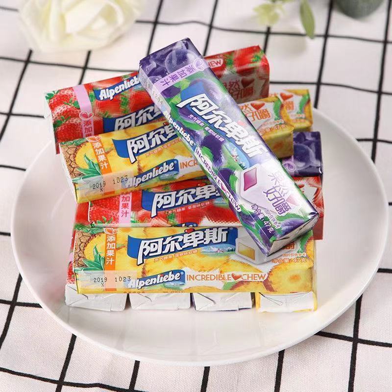 阿尔卑斯软糖果然好嚼条状盒装草莓葡萄味果汁软糖果33gsn5