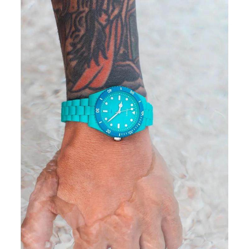 Timex石英真皮表欧美复古绿面白盘鳄鱼纹防水腕表高清大图