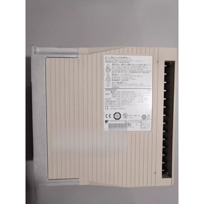 伺服驱动器 SGDV-200A01A002000 单位:个高清大图