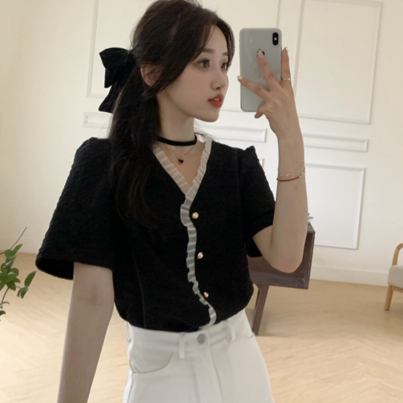 法式小众设计感杏色上衣女木耳边V领气质显瘦衬衫