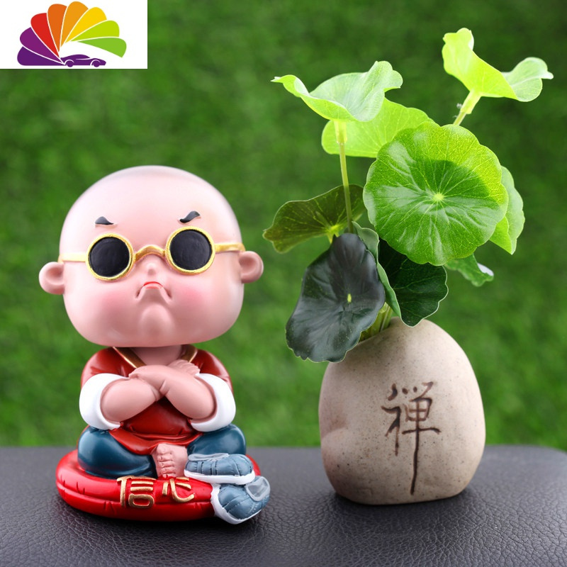 车内玩偶车载用品饰品摇摆佛抖音同款萌酷小和尚摇头小和尚信心视频