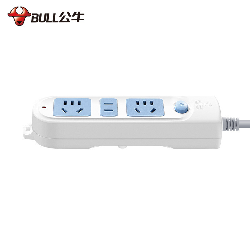 公牛(bull)新国标GN-606全长1.8米三孔位总控开关带保护门插座/接线板/排插/拖线板/插排蓝白