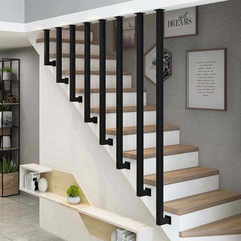 现代楼梯扶手室内隔断防护栏杆北欧铁艺家用阁楼围栏七字型一米方管
