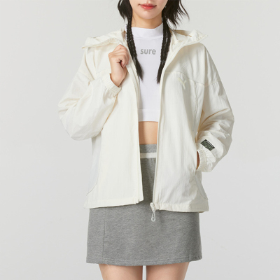 彪马(PUMA)外套女装新款休闲运动上衣跑步训练夹克梭织连帽外套628763-30 ZP