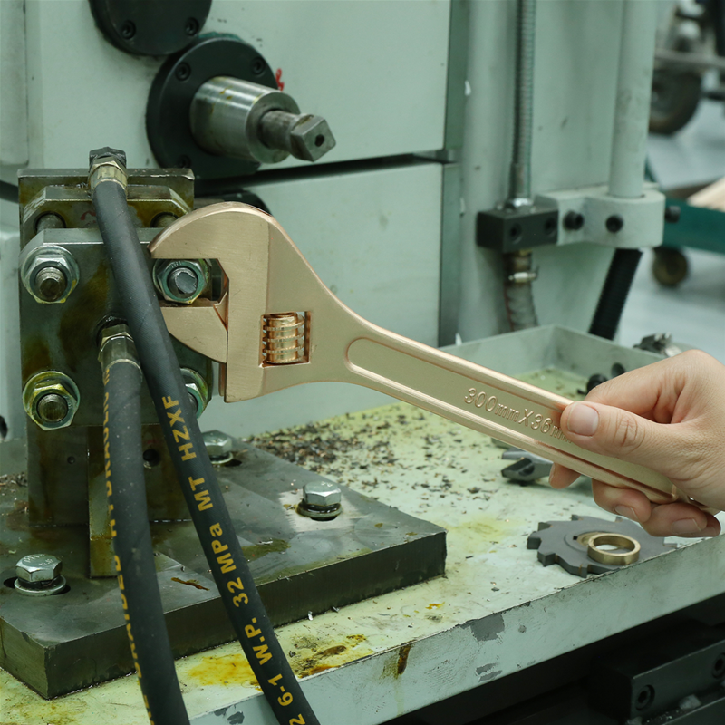 WEDO维度品牌 防爆工具 铝青铜 铍青铜 防爆活扳手 活动扳手 活口扳手 厂家供应高清大图