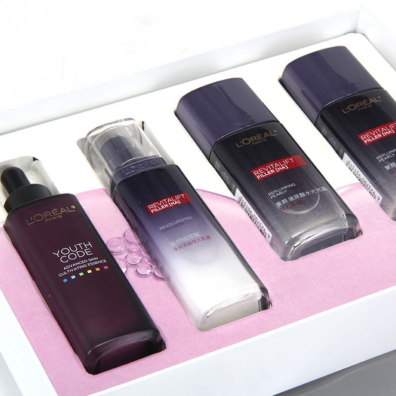 欧莱雅 黑精华套装(精华液 50ml+复颜晶露 65ml*2(赠品)+复颜乳液50ml(赠品))紧致抗老