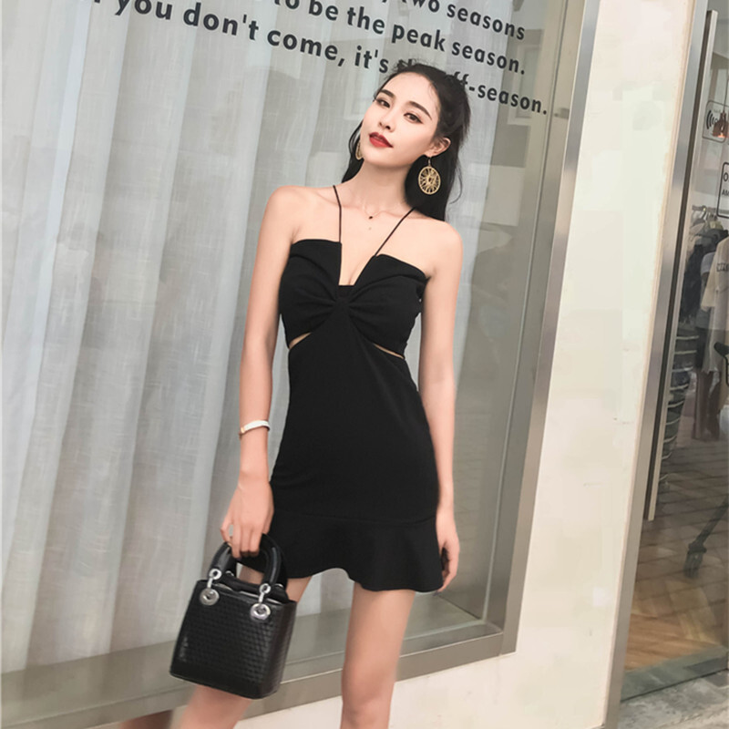 夜场女装性感2018夏装新款小心机裙子设计感带裙女夏显瘦连衣裙黑色