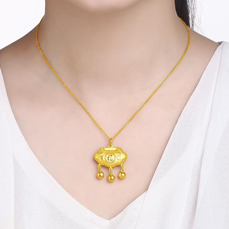 周六福zhouliufu黄金吊坠宝宝平安百福如意小金锁足金挂坠计价正品