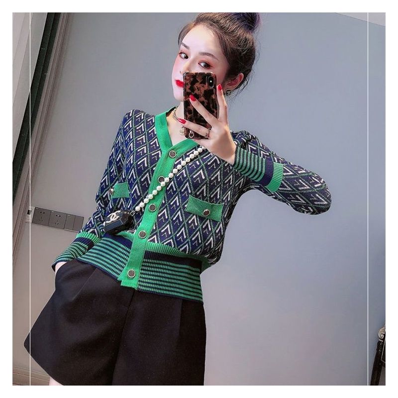 设计感小众宽松毛衣女2021春秋新款女学生复古提花开衫针织外