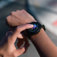 佳明(GARMIN)Forerunner265 Music 月光白 血氧心率HRV跑步铁三游泳户外智能运动手表