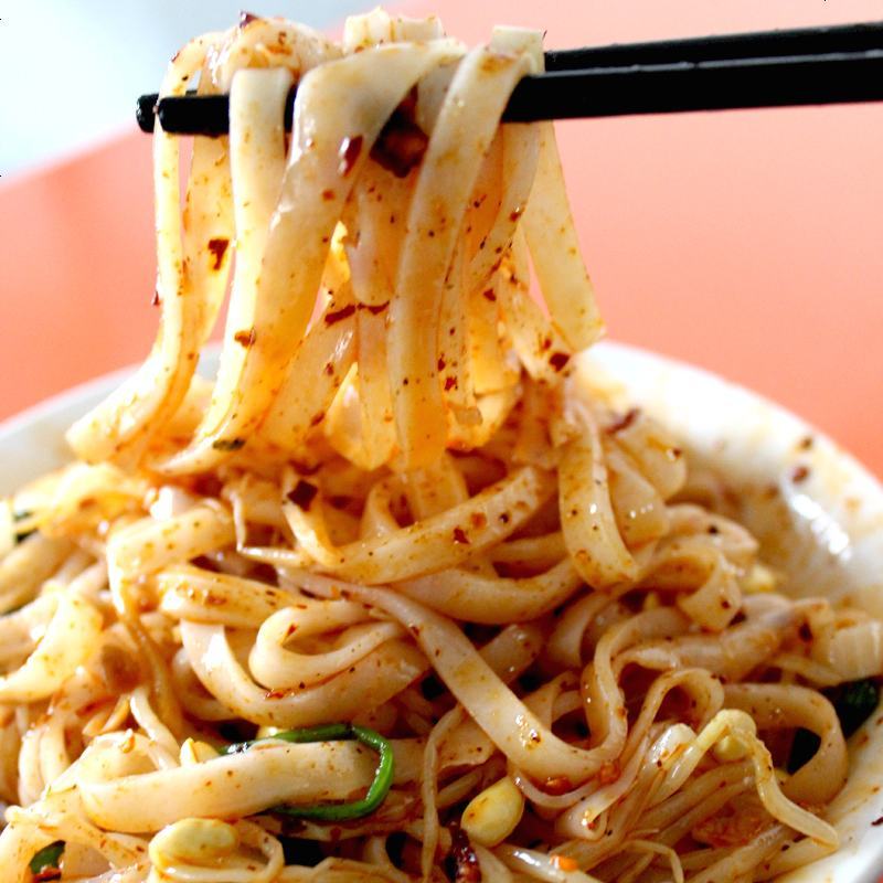 凉皮陕西特产面皮汉中米皮安康蒸面擀面皮美食小吃西安秦镇米皮0341