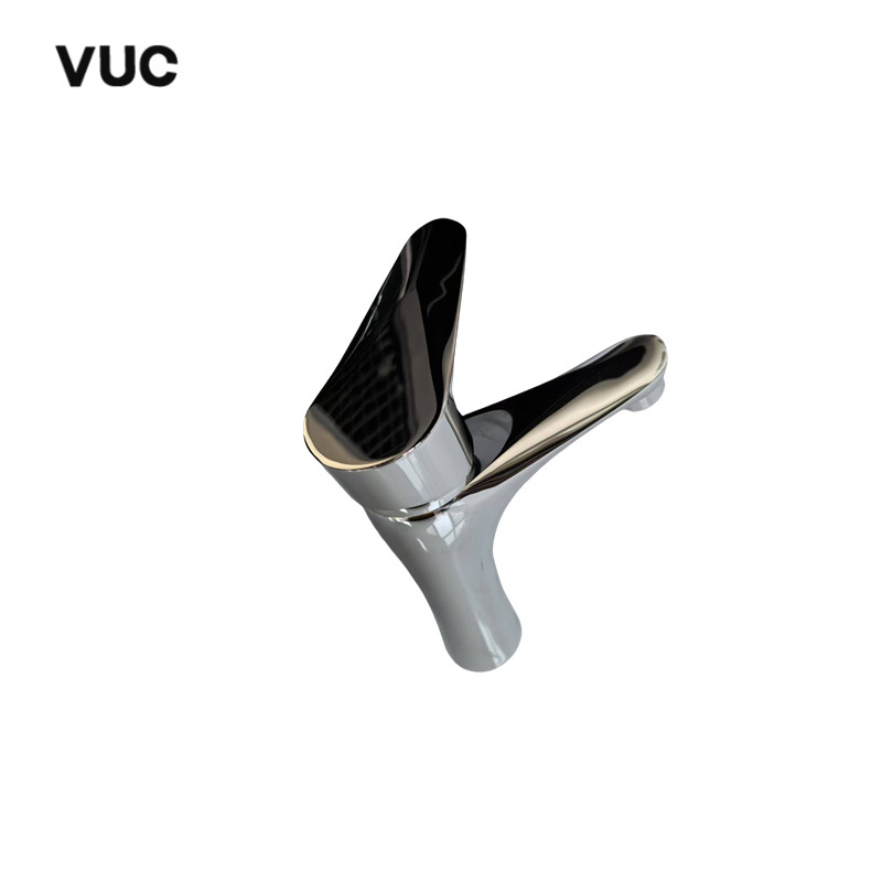 VUC 冷热单孔水龙头 铜750g 个高清大图