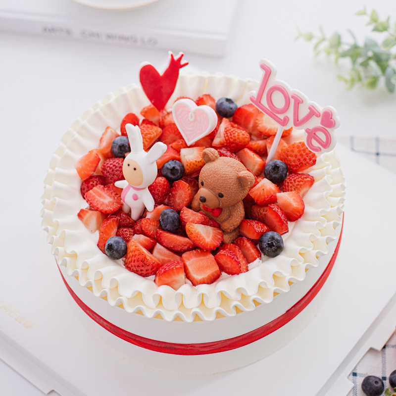 阿芒迪娜鲜美生日蛋糕