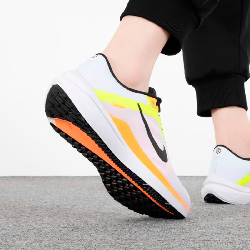 耐克(NIKE)男鞋AIR WINFLO 10健身训练舒适耐磨缓震跑步鞋 DV4022-101