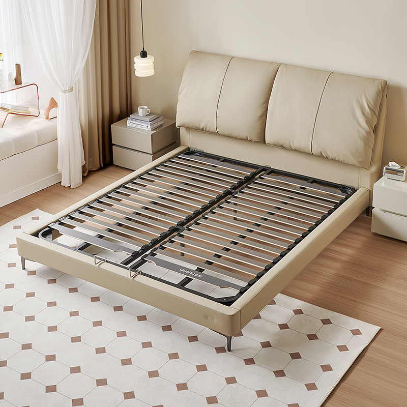 全友家居大象耳朵进口头层黄牛皮羽绒软靠现代简约卧室家具皮床双人床