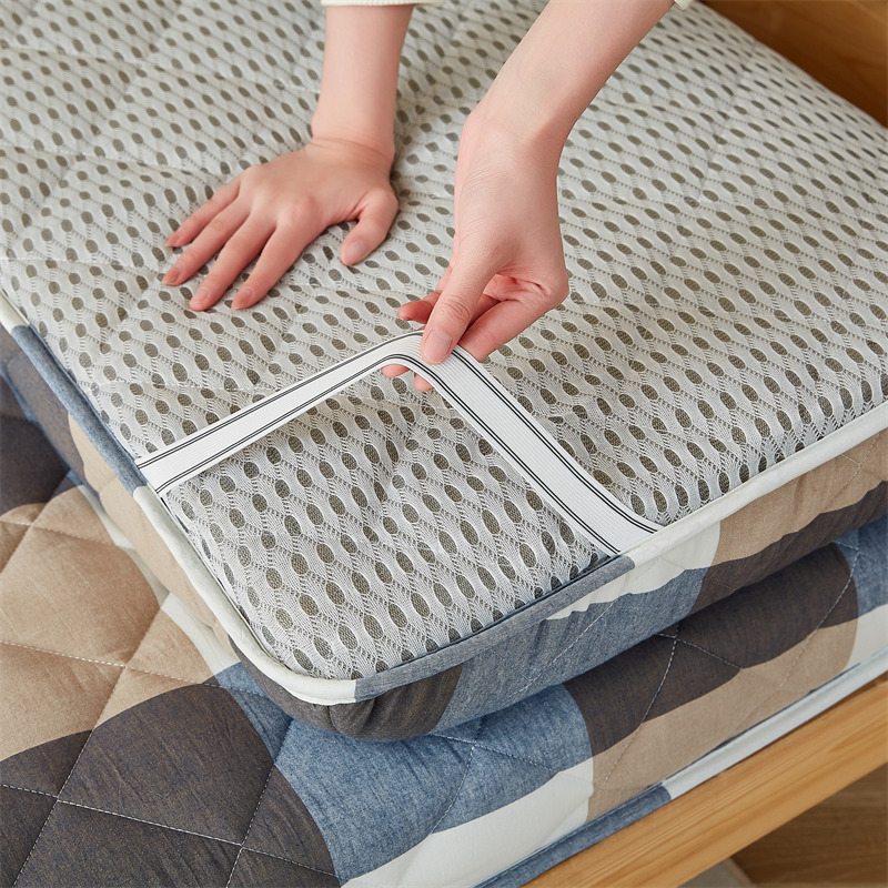 水洗棉单边宿舍床垫高清大图