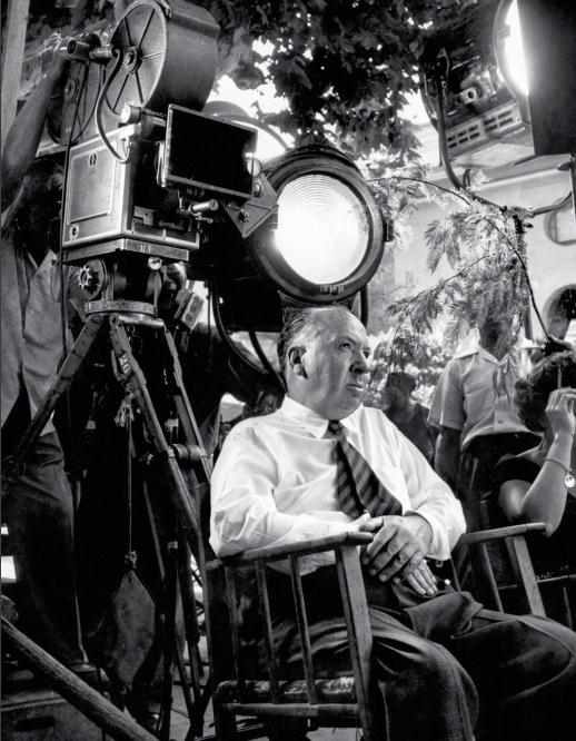 [正版]悬疑大师希区柯克 57部电影与20部电视电影全解析 电影迷不能错过的77部电影+430幅珍贵影像+鲜为人知幕后档高清大图