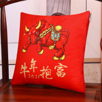 牛年抱富抱枕45*45cm