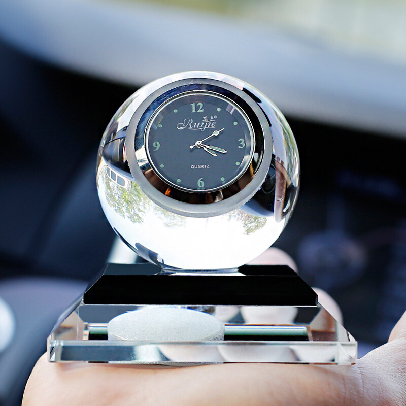汽车摆件创意钟表摆件水晶香水座摆件车载装饰品升级款炫酷灯