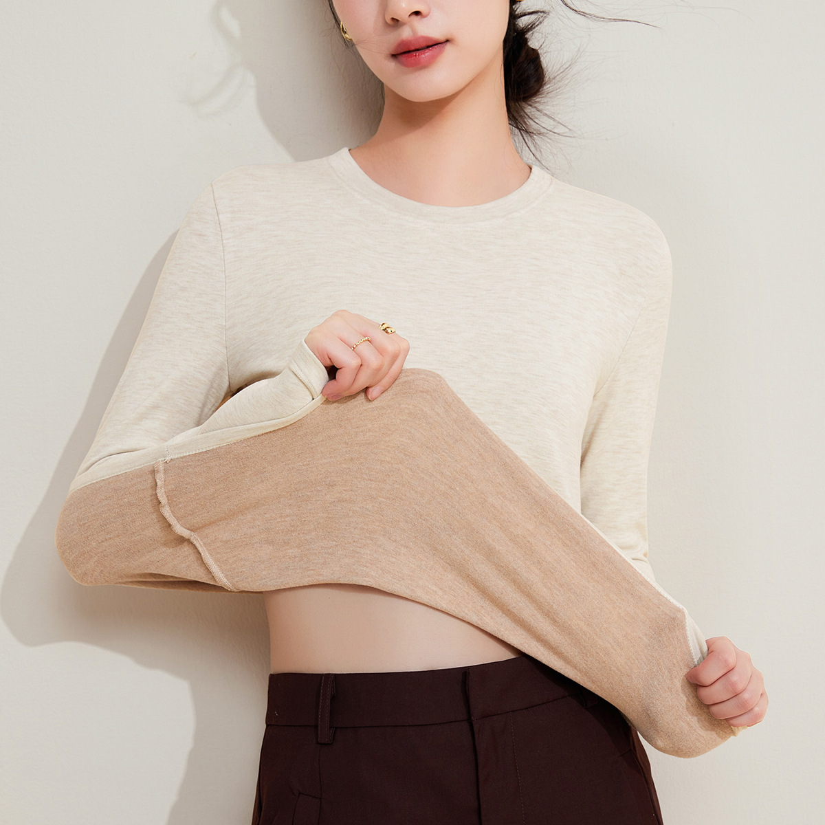 羊毛蚕丝圆领打底衫女秋冬加绒加厚发热绒修身显瘦T恤保暖上衣女高清大图