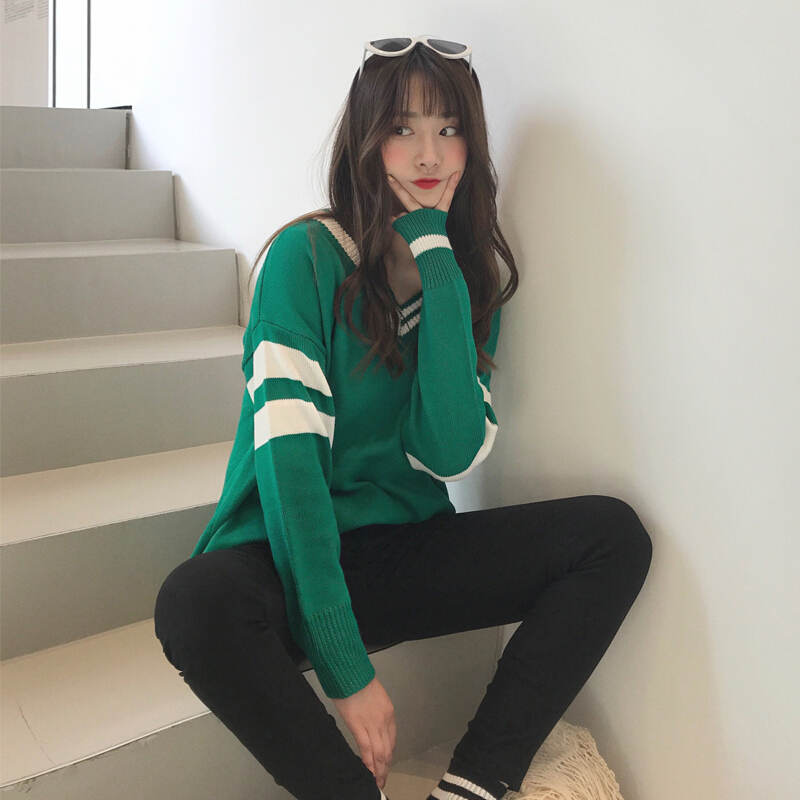 秋冬毛衣女新款韩版学生宽松条纹V领针织衫套头长袖打底衫潮