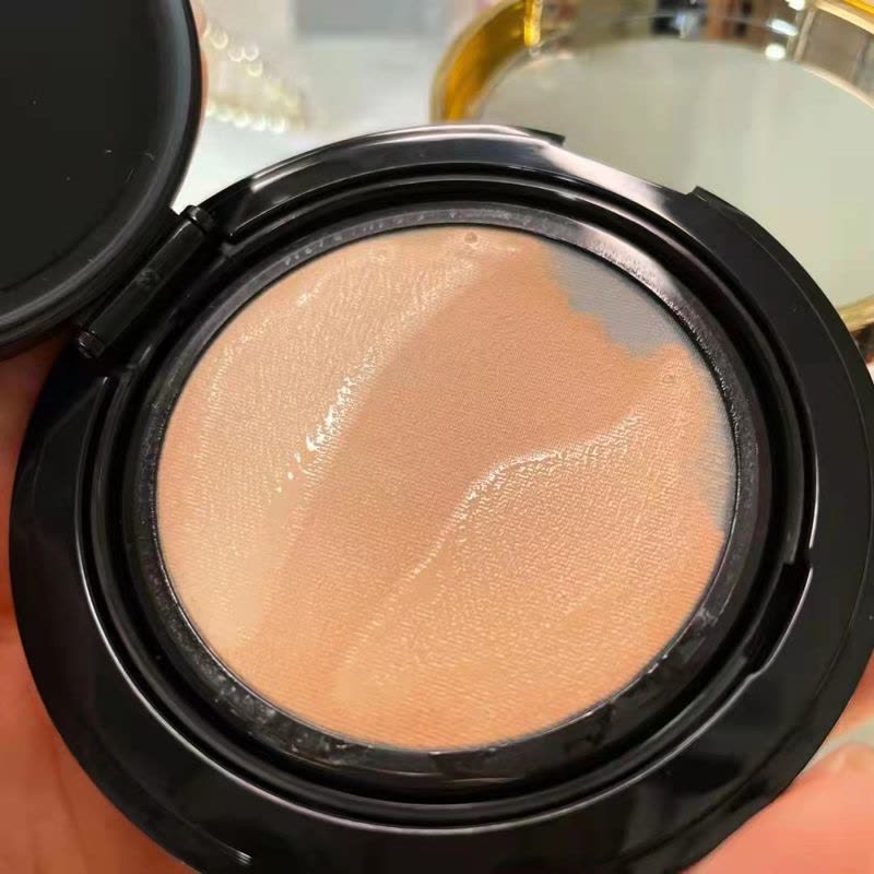 圣罗兰YSL全新高定粉气垫 粉皮革气垫粉底液BR10#定妆服帖 情人节送女友送情人图片