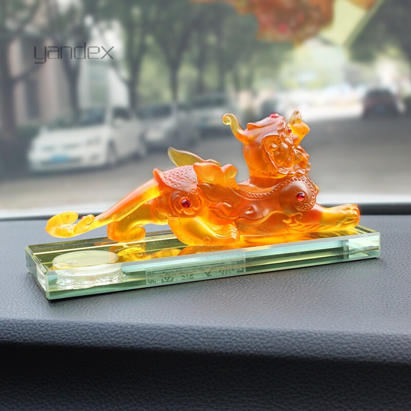 适用于汽车摆件貔貅平安车载饰品香水座车内饰品