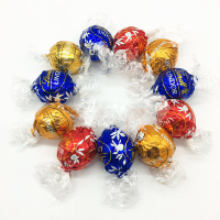 瑞士进口Lindt 瑞士莲 软心精选 焦糖牛奶黑巧力白巧克力(混合口味39粒 500g 1斤装)零食结婚情人礼物