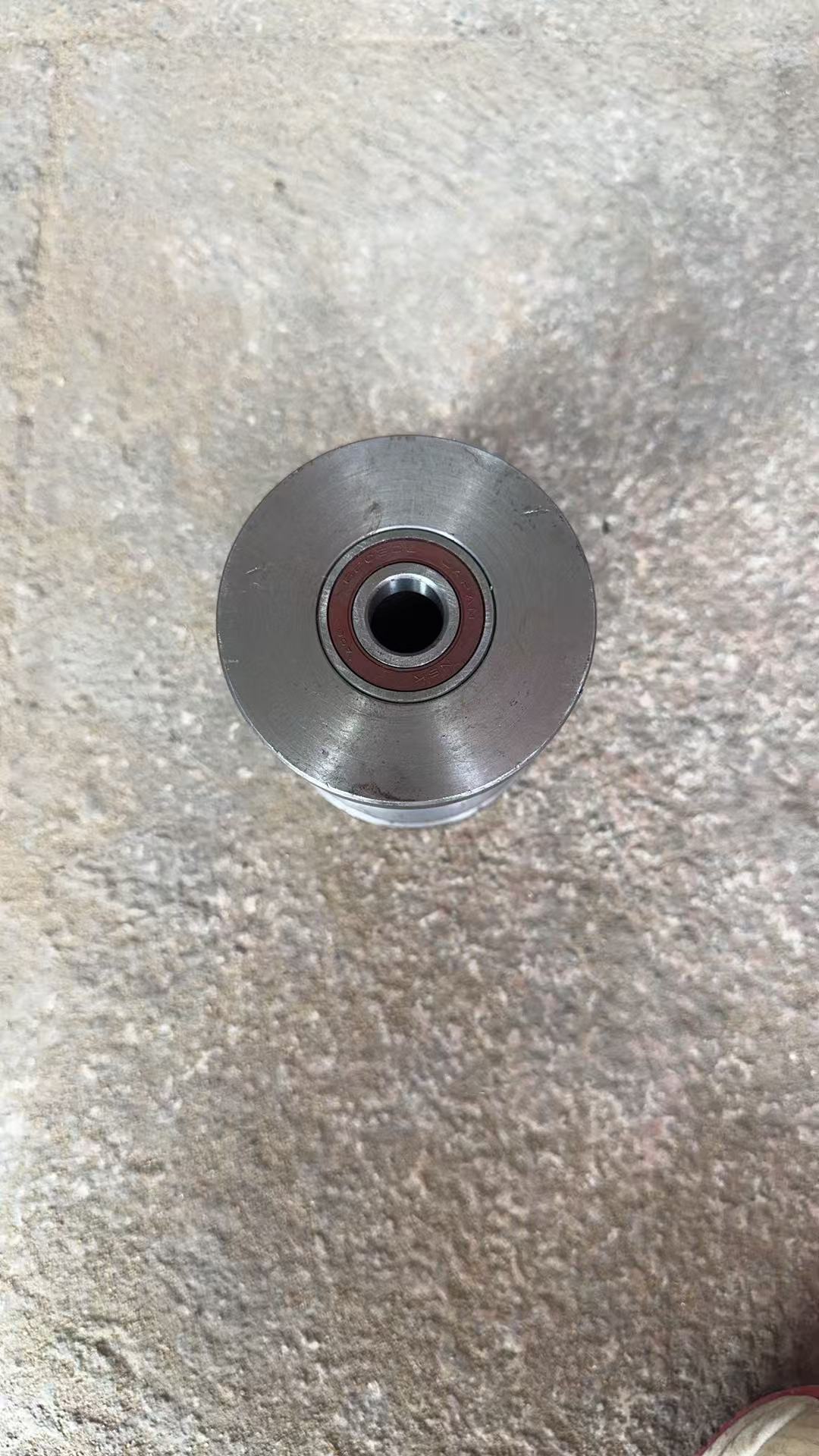 中扭科技金属行走轮 104mm 个高清大图
