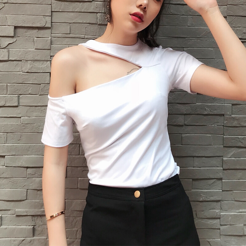 夏季夜场斜肩小心机短袖女装2018修身显瘦露肩性感T恤不规则上衣